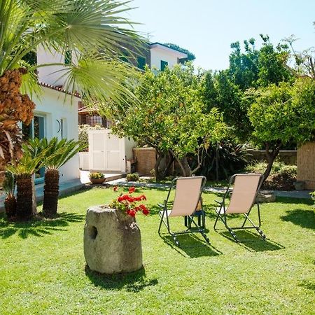 Garden Apartments Ischia Bilocale Super Centrale Forio  Bagian luar foto